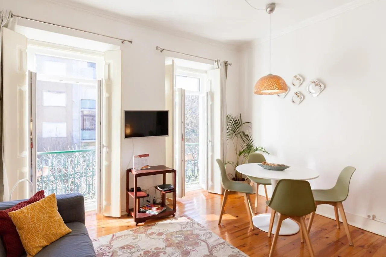 Flh The Poet Apartment Near Saldanha Lisbon